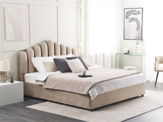 Vincenned Fully Upholstered Bed without Storage